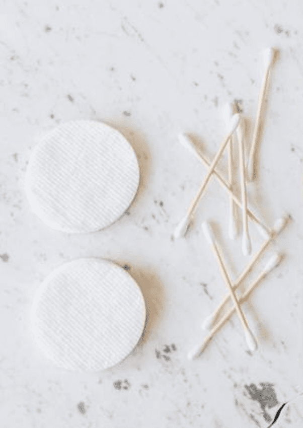 Cotton pads and swabs